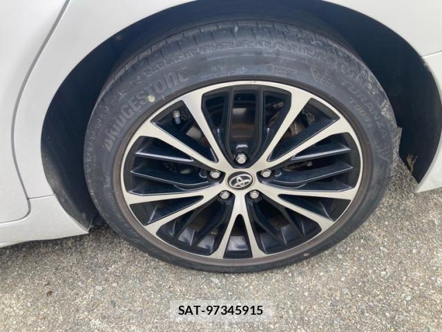 Toyota CAMRY HYBRID 2018-09 8741054-16