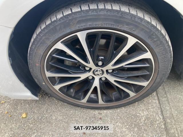Toyota CAMRY HYBRID 2018-09 8741054-17