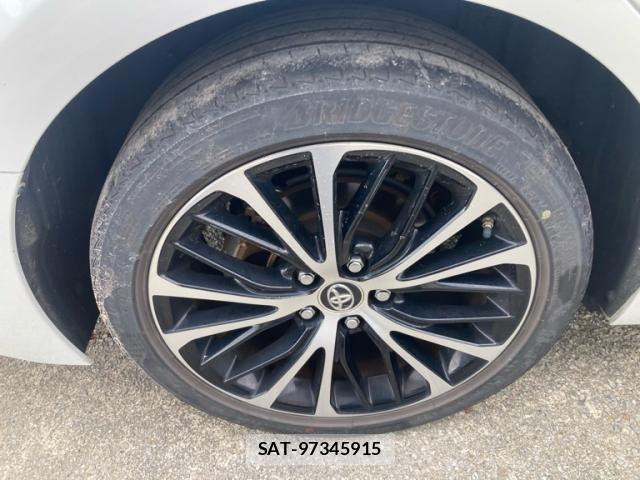 Toyota CAMRY HYBRID 2018-09 8741054-19