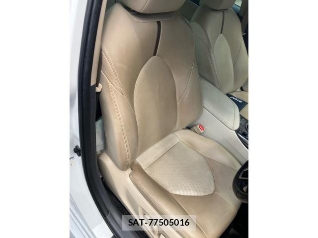 Toyota CAMRY HYBRID 2017-12 8741053-12