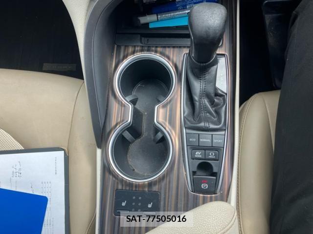 Toyota CAMRY HYBRID 2017-12 8741053-17