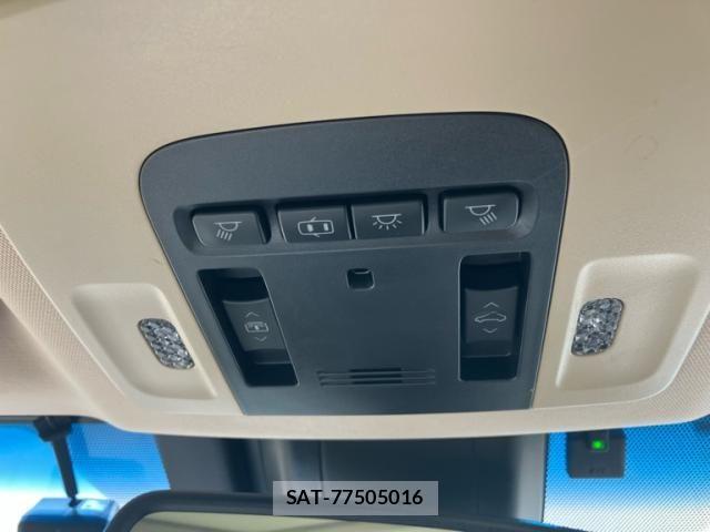 Toyota CAMRY HYBRID 2017-12 8741053-21