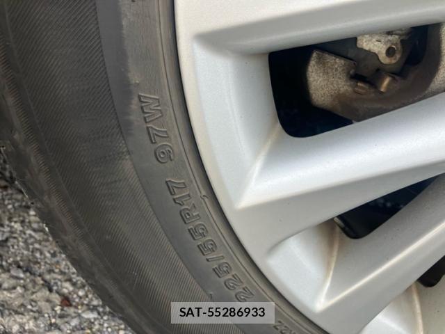 Toyota CAMRY HYBRID 2017-03 8741056-5