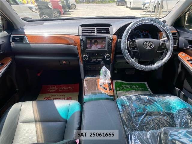 Toyota CAMRY HYBRID 2012-03 8741057-2