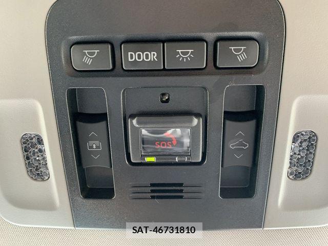 Toyota CAMRY HYBRID 2023-12 8779677-23