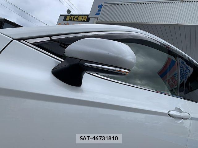 Toyota CAMRY HYBRID 2023-12 8779677-25