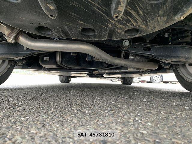 Toyota CAMRY HYBRID 2023-12 8779677-28