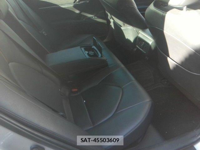 Toyota CAMRY HYBRID 2020-05 8779682-3