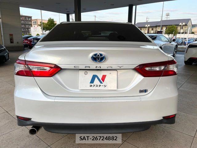 Toyota CAMRY HYBRID 2018-01 8795436-11