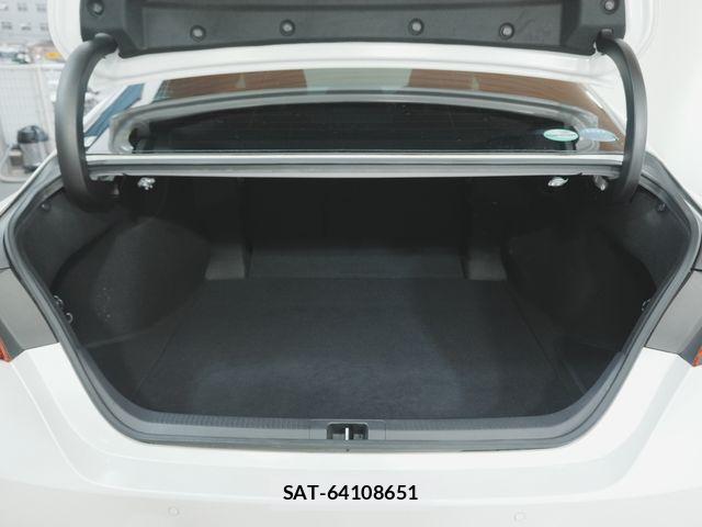 Toyota CAMRY HYBRID 2020-01 8795434-10
