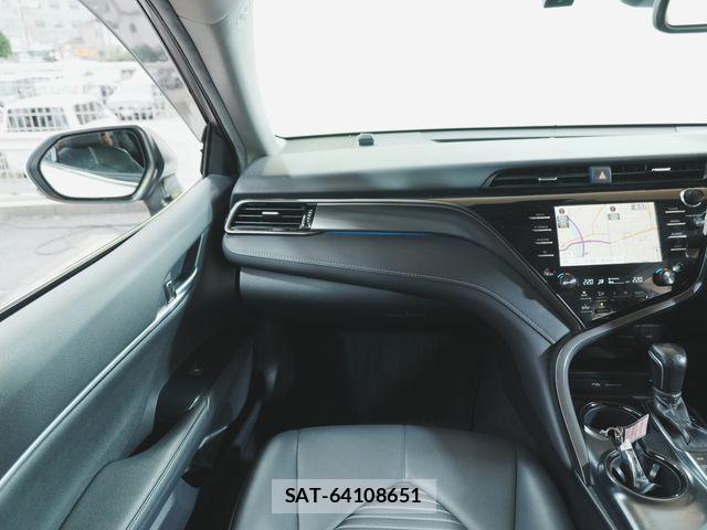 Toyota CAMRY HYBRID 2020-01 8795434-13