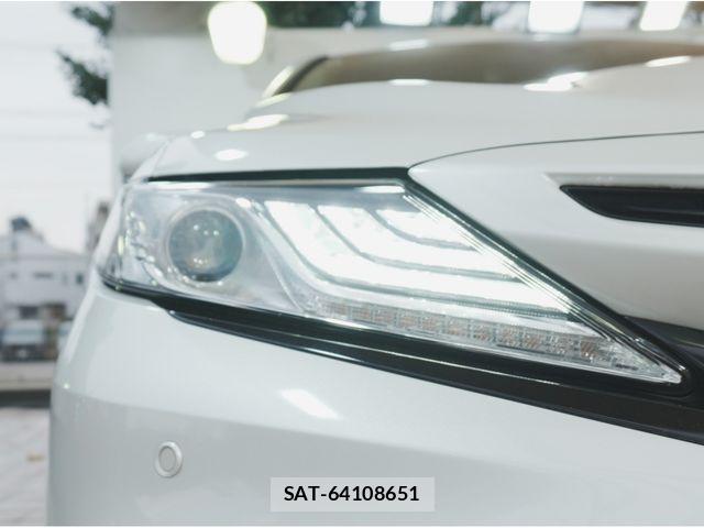 Toyota CAMRY HYBRID 2020-01 8795434-23