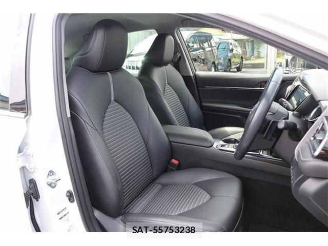 Toyota CAMRY HYBRID 2019-05 8795437-14