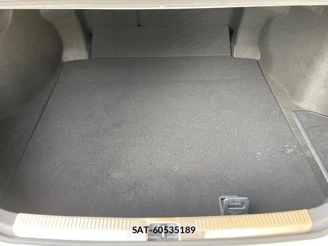 Toyota CAMRY HYBRID 2021-12 8795433-9