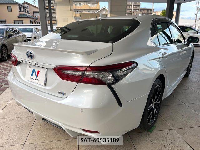 Toyota CAMRY HYBRID 2021-12 8795433-16