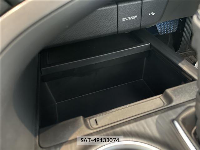 Toyota CAMRY HYBRID 2022-07 8828139-23
