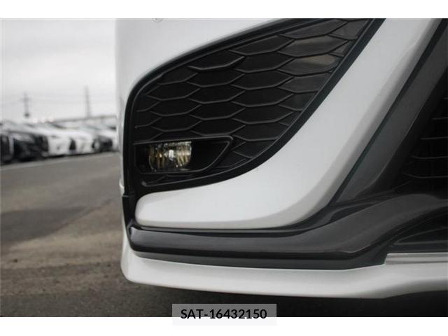 Toyota CAMRY HYBRID 2019-02 8828140-17