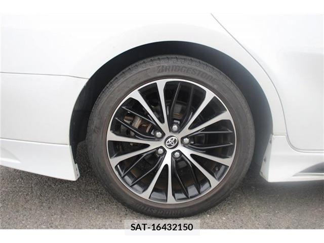 Toyota CAMRY HYBRID 2019-02 8828140-24