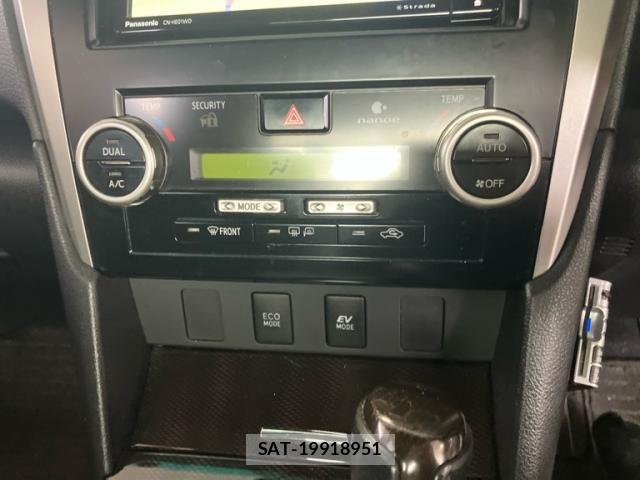 Toyota CAMRY HYBRID 2012-01 8828146-17