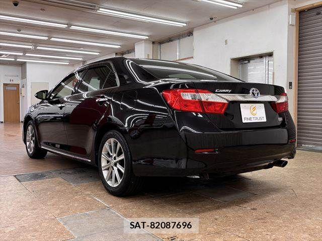 Toyota CAMRY HYBRID 2013-11 8848394-18