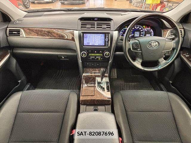 Toyota CAMRY HYBRID 2013-11 8848394-2