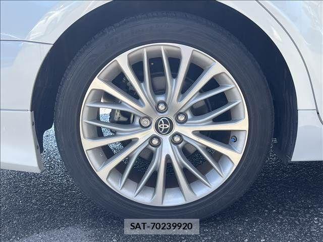 Toyota CAMRY HYBRID 2017-08 8848390-13