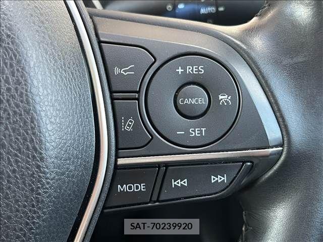Toyota CAMRY HYBRID 2017-08 8848390-29
