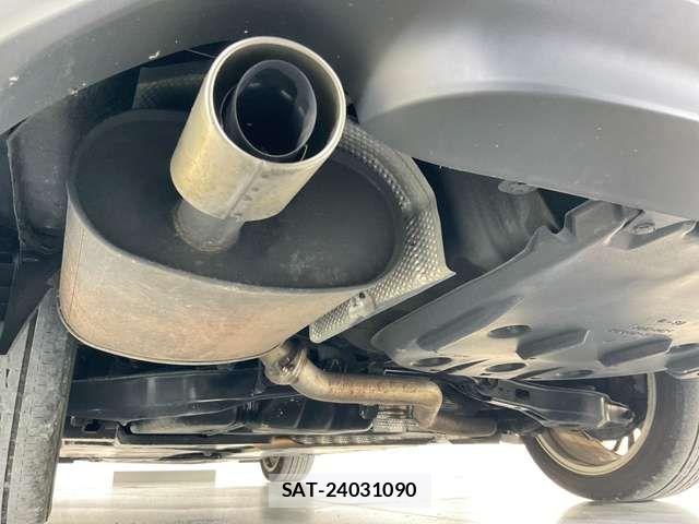 Toyota CAMRY HYBRID 2017-09 8848393-9
