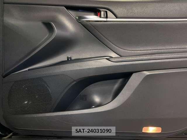 Toyota CAMRY HYBRID 2017-09 8848393-13