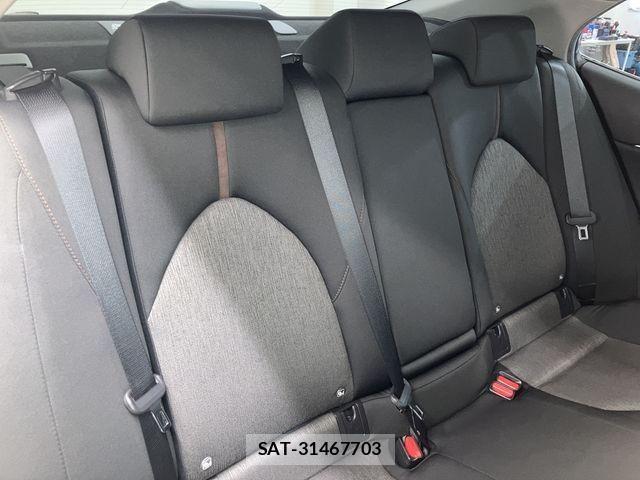 Toyota CAMRY HYBRID 2017-07 8870575-16