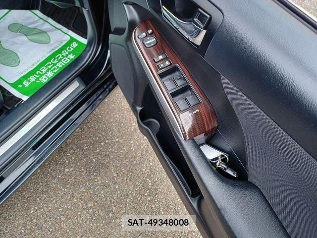 Toyota CAMRY HYBRID 2015-01 8878966-28