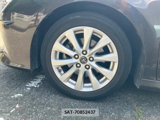 Toyota CAMRY HYBRID 2017-08 8878964-9