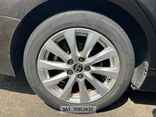 Toyota CAMRY HYBRID 2017-08 8878964-7