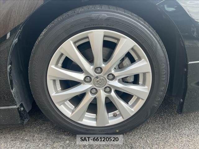 Toyota CAMRY HYBRID 2017-08 8878963-27