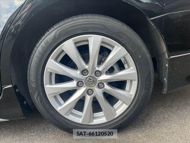 Toyota CAMRY HYBRID 2017-08 8878963-29