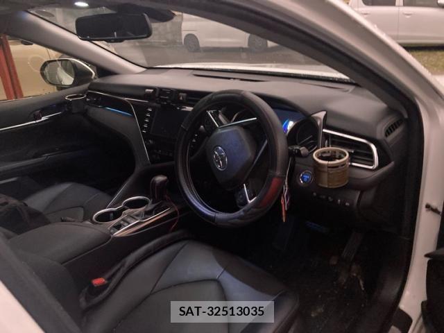 Toyota CAMRY HYBRID 2018-07 8878965-14
