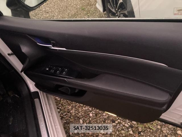 Toyota CAMRY HYBRID 2018-07 8878965-15