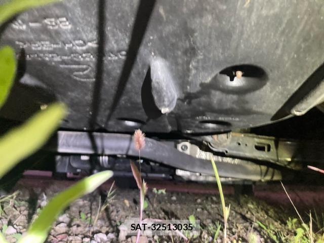 Toyota CAMRY HYBRID 2018-07 8878965-8