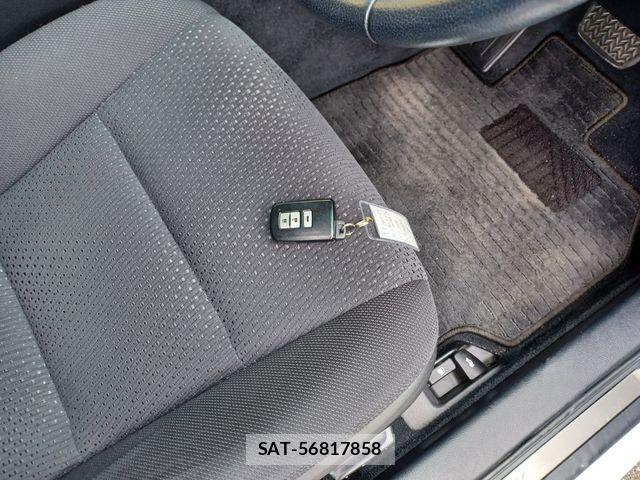 Toyota CAMRY HYBRID 2012-01 8878969-28