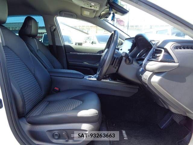 Toyota CAMRY HYBRID 2022-06 8878960-2