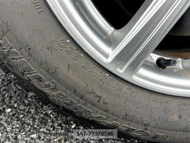 Toyota CAMRY HYBRID 2021-08 8878962-29