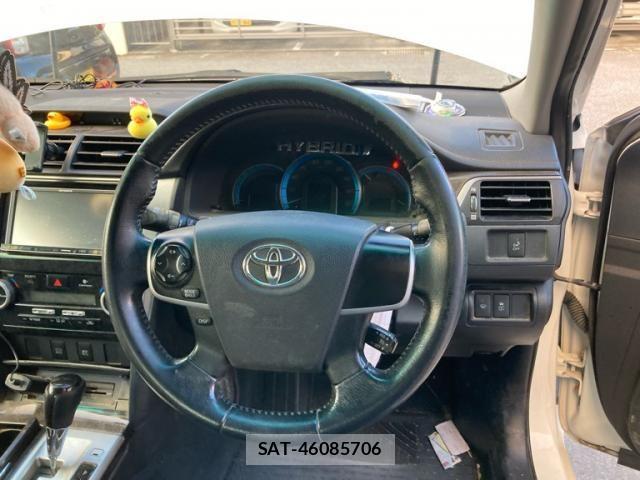Toyota CAMRY HYBRID 2013-10 8878971-19
