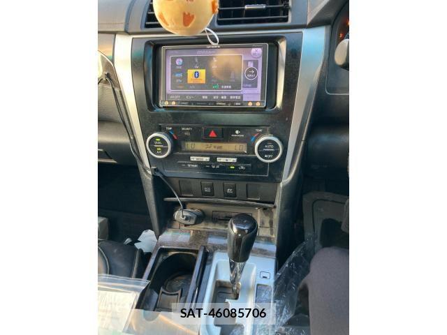 Toyota CAMRY HYBRID 2013-10 8878971-25