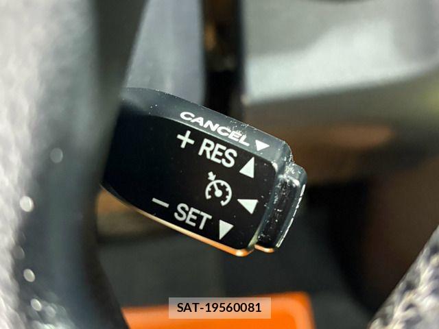 Toyota CAMRY HYBRID 2013-09 8878967-2