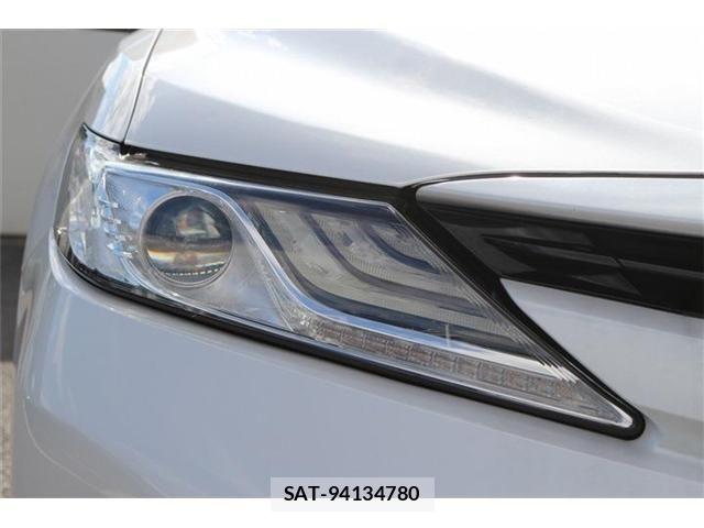 Toyota CAMRY HYBRID 2018-01 8883390-10