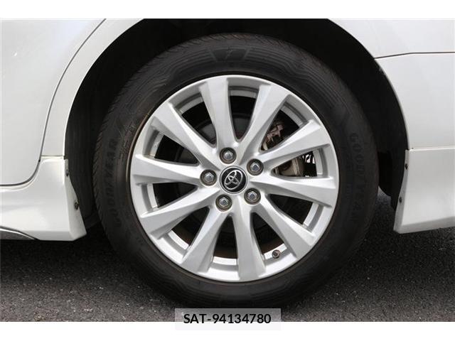 Toyota CAMRY HYBRID 2018-01 8883390-12