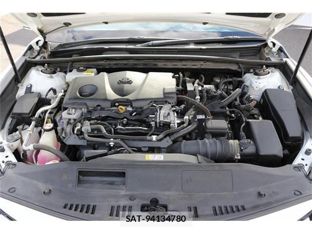 Toyota CAMRY HYBRID 2018-01 8883390-18