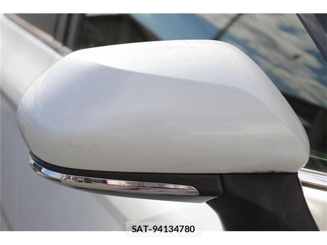 Toyota CAMRY HYBRID 2018-01 8883390-26