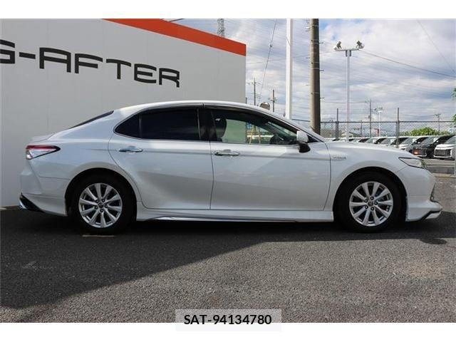 Toyota CAMRY HYBRID 2018-01 8883390-7