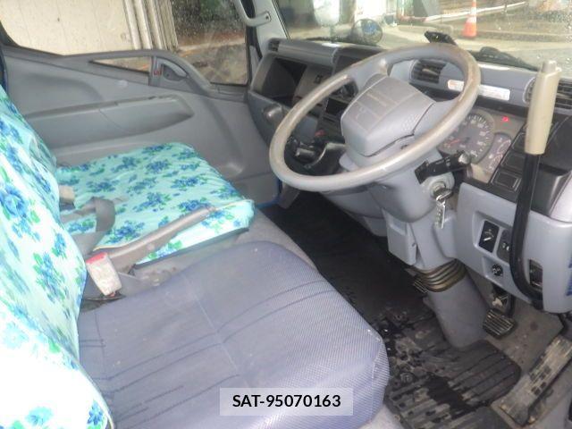 Mitsubishi CANTER 2008-10 632741-4